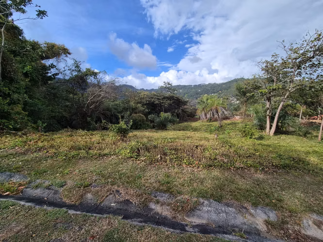 SE VENDE LOTE EN ALTOS DEL MARÍA – VALENCIA