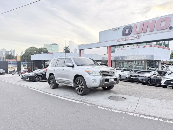 Toyota Land Cruiser 