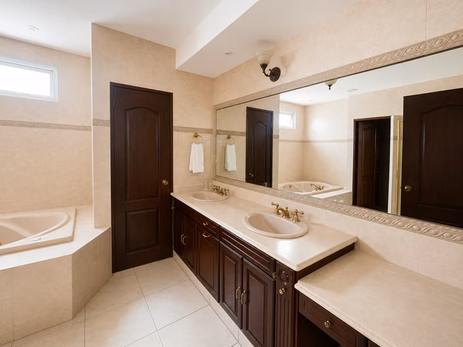 Venta de Casa Dúplex en Obarrio, 441m2 de terreno y 345m2 de construcción