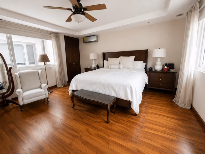 Venta de Casa Dúplex en Obarrio, 441m2 de terreno y 345m2 de construcción