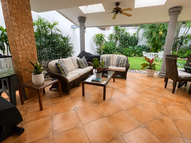 Venta de Casa Dúplex en Obarrio, 441m2 de terreno y 345m2 de construcción