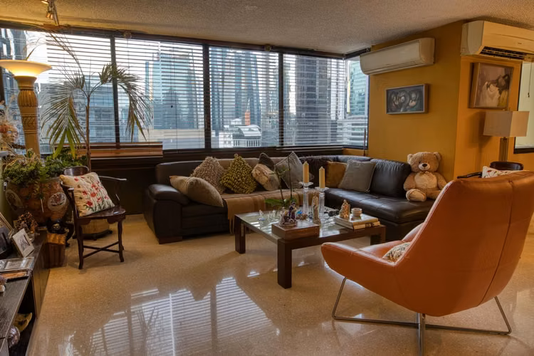 REMODELED APARTMENT FOR SALE AT OBARRIO BELLA VISTA