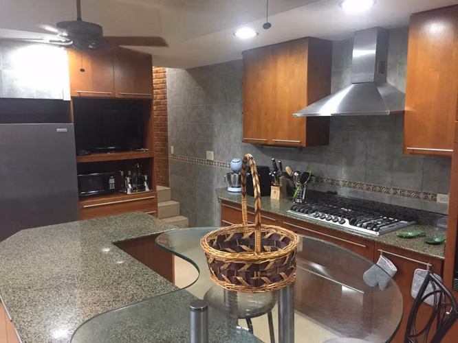 Vendo Maravillosa Casa en Las Begonias, Costa Del Este 22-6613GG