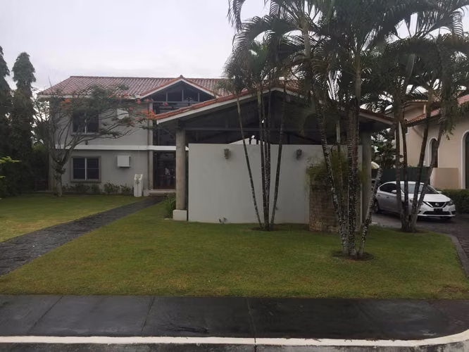 Vendo Maravillosa Casa en Las Begonias, Costa Del Este 22-6613GG