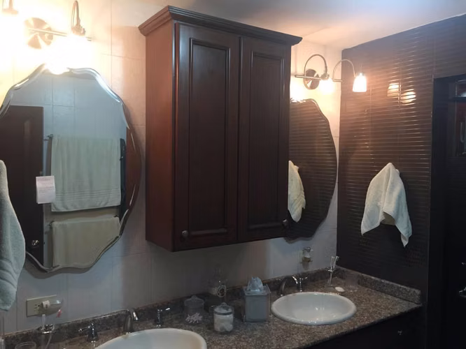Vendo Maravillosa Casa en Las Begonias, Costa Del Este 22-6613GG