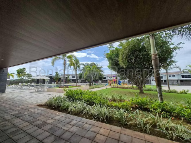 Vendo Hermosa Casa Dúplex en Vallarta, Brisas del Golf 26-4450GG