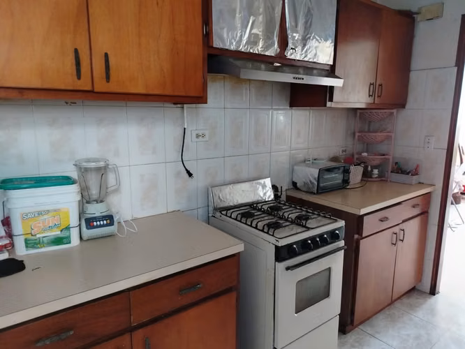 Se Vende Apartamento Carrasquilla a Pasos Parque Omar 72Mts 2R 1B