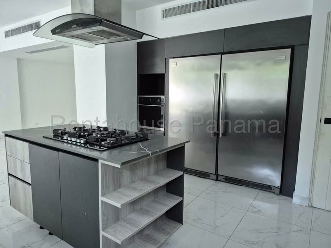 Vendo Hermosa Casa en Costa Esmeralda, Costa Sur 25-5919GG