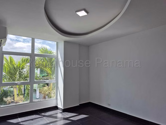 Vendo Hermosa Casa en Costa Esmeralda, Costa Sur 25-5919GG