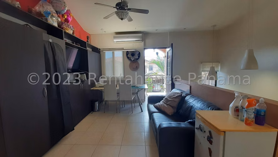 Vendo Espectacular Casa en Versalles 23-8141GG