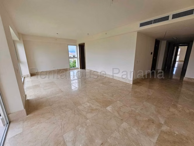Vendo Espectacular Apartamento en PH Pinnacle, Santa María 26-4556GG