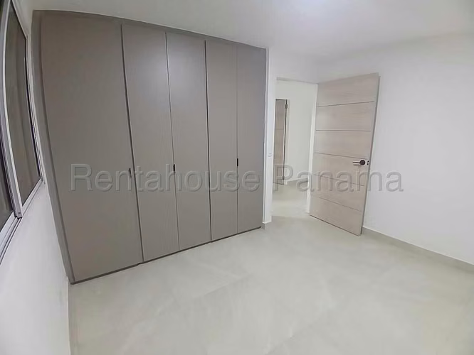 Vendo Casa Dúplex en Los Flamingos, San Francisco 26-4954GG