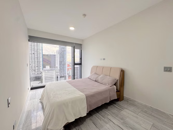 Se vende unidad en lujoso edificio en Bella Vista