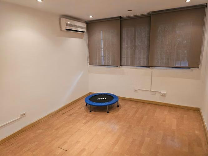 ALQUILER DE CASA DUPLEX EN OBARRIO (13)