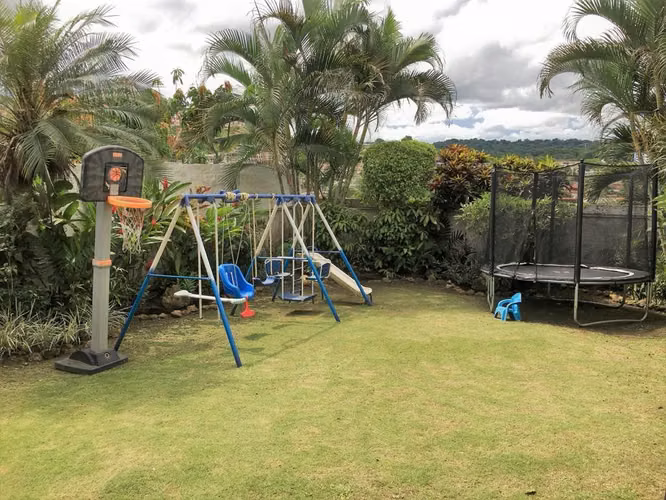 Elegante dúplex con terraza y jardín en el Avance1, Betania - Imagen 11