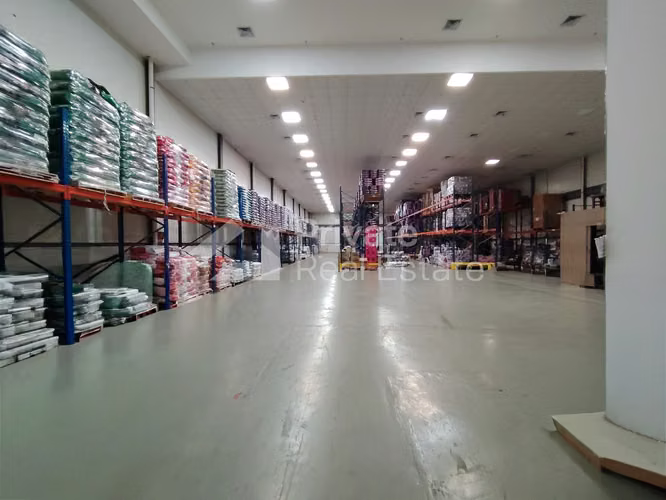 Venta de Bodega en Las Acacias
