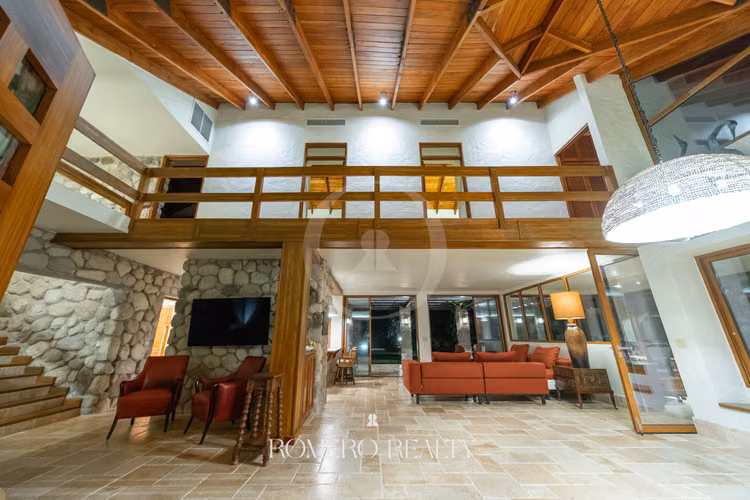 VENTA MANSIÓN EN EL VALLE DE ANTÓN