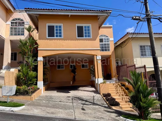 Casa en Venta en el Bosque 26jack5130