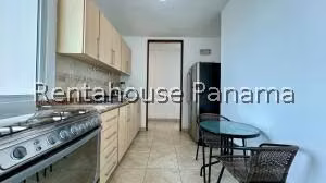 Venta de Apartamento con 81m2 en El Cangrejo PH Marquis Tower 26-925SR