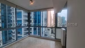 Alquiler de Apartamento con 155m2 en Punta Pacifica PH Grand Tower 26-5217SR