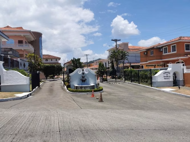 Lote en Venta Altos de Panamá III - Imagen 4