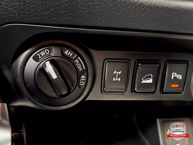 NISSAN FRONTIER LE 2024 - Imagen 13