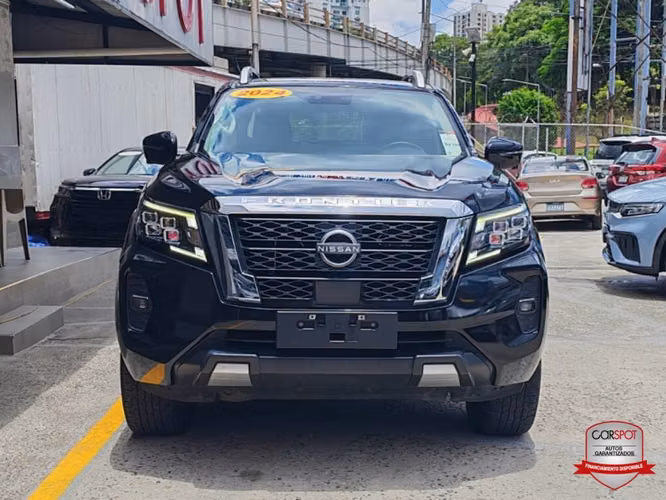 NISSAN FRONTIER LE 2024 - Imagen 2