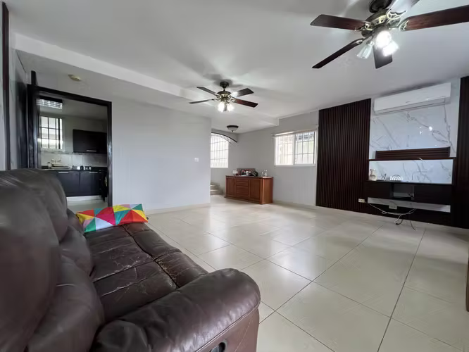SE VENDE CASA – BOSQUES DE LAS CIBELES, ALTOS DE PANAMÁ