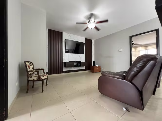 SE VENDE CASA – BOSQUES DE LAS CIBELES, ALTOS DE PANAMÁ