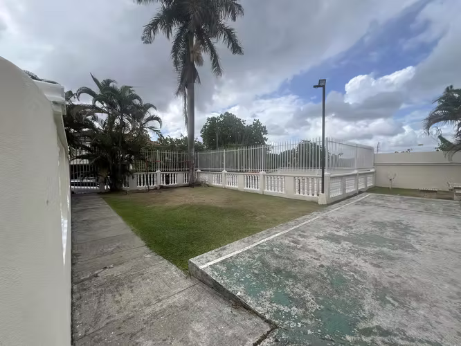SE VENDE CASA – BOSQUES DE LAS CIBELES, ALTOS DE PANAMÁ