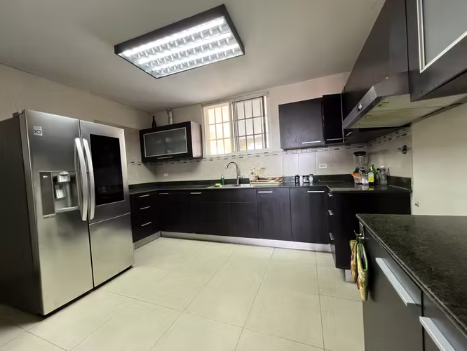 SE VENDE CASA – BOSQUES DE LAS CIBELES, ALTOS DE PANAMÁ