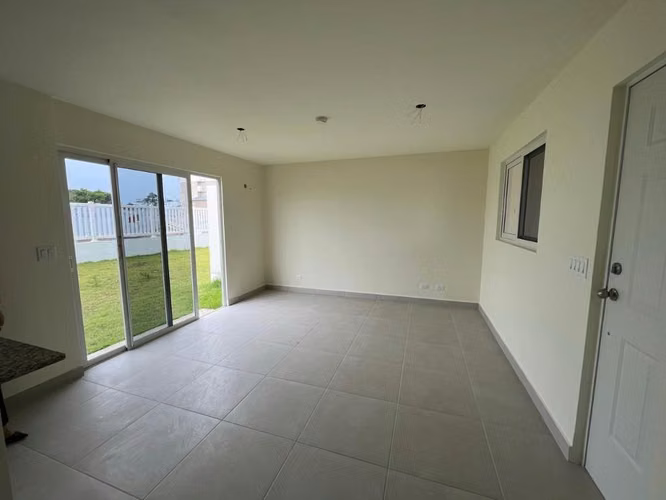 VENDO HERMOSA CASA EN PLAYA DORADA VACAMONTE