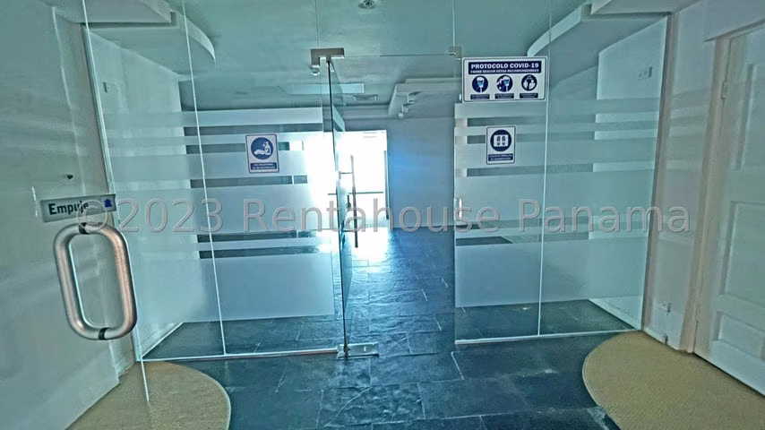 Alquiler de Oficina con 311m2 en Marbella PH Ocean Business 24-5007SR