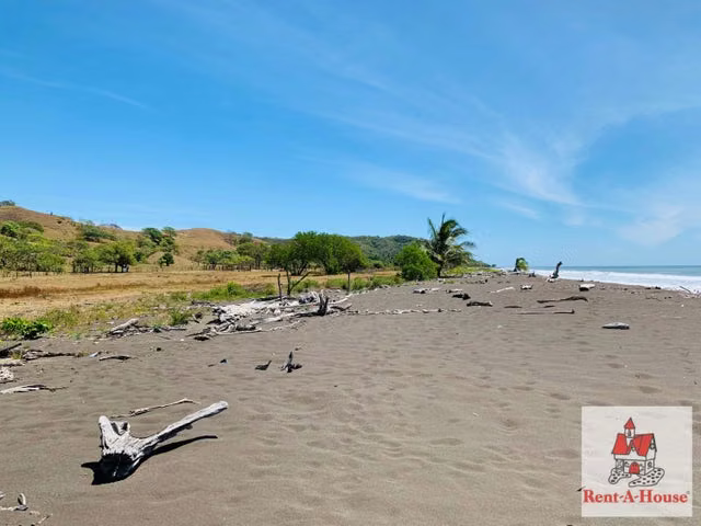 Venta de Terreno con 20000m2 en Los Santos  22-3850SR