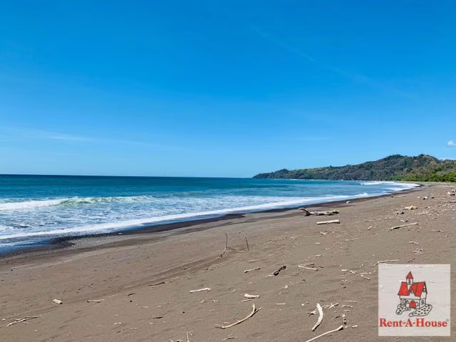 Venta de Terreno con 20000m2 en Los Santos  22-3850SR