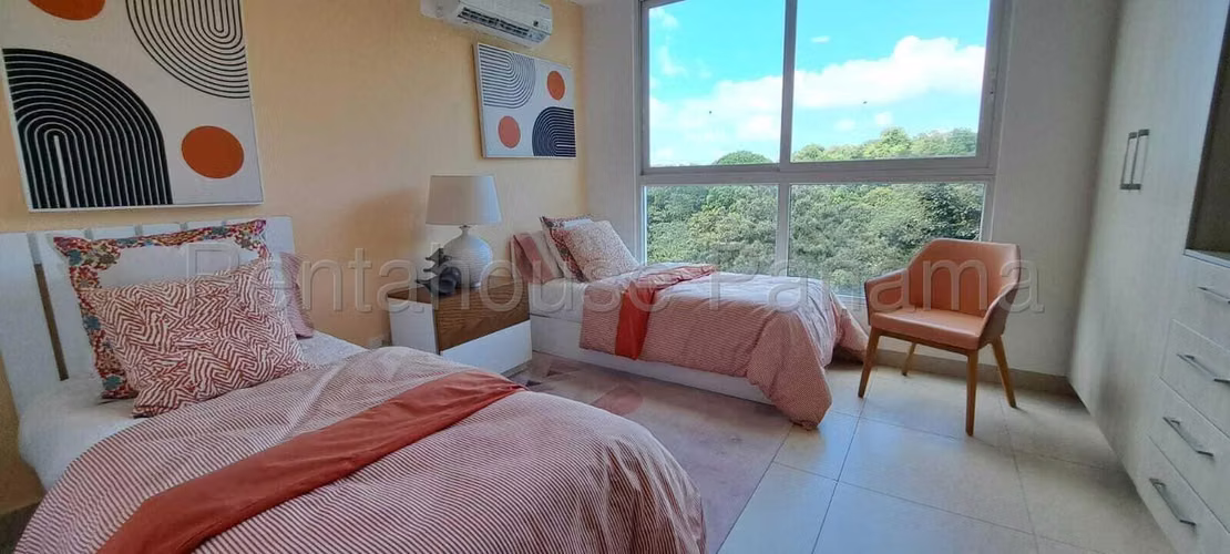 Venta de Apartamento con 199m2 en Clayton PH Clayton Park II 26-5252SR