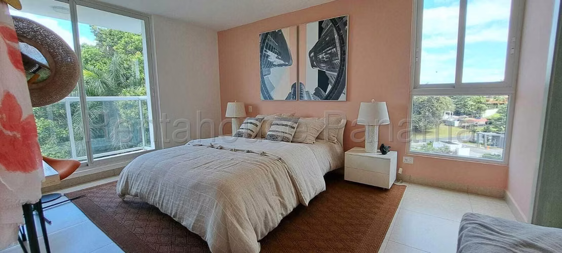 Venta de Apartamento con 199m2 en Clayton PH Clayton Park II 26-5252SR