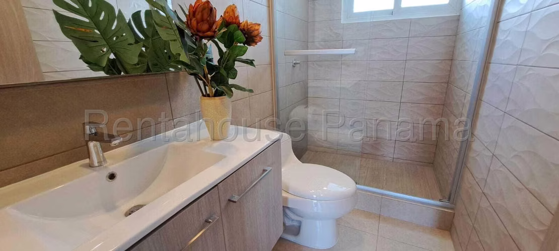 Venta de Apartamento con 199m2 en Clayton PH Clayton Park II 26-5252SR