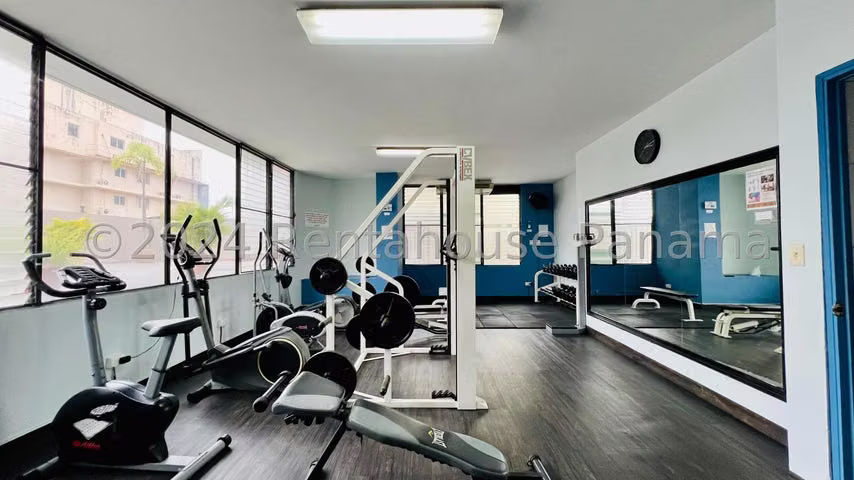 Venta de Apartamento con 116m2 en Obarrio PH Cancun 26-4127SR