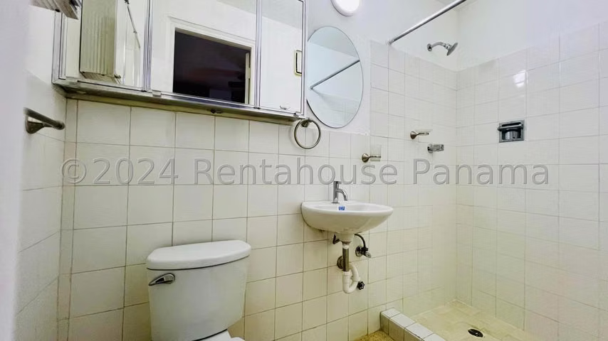 Venta de Apartamento con 116m2 en Obarrio PH Cancun 26-4127SR