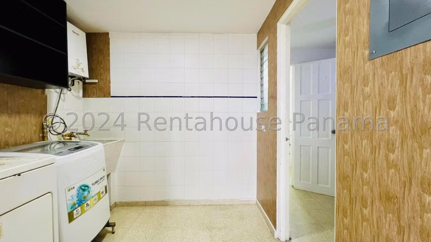 Venta de Apartamento con 116m2 en Obarrio PH Cancun 26-4127SR