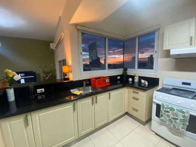 VISTAMARINA PISO 29 alquiler en corazon bancario 114mts2 2recs+2baños
