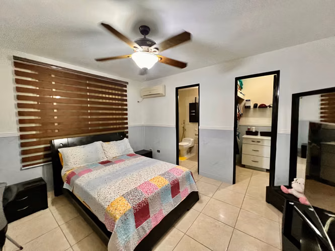 OPORTUNIDAD ÚNICA – CASA EN BRISAS DEL GOLF POR DEBAJO DEL AVALÚO - ÚLTIMO PRECIO