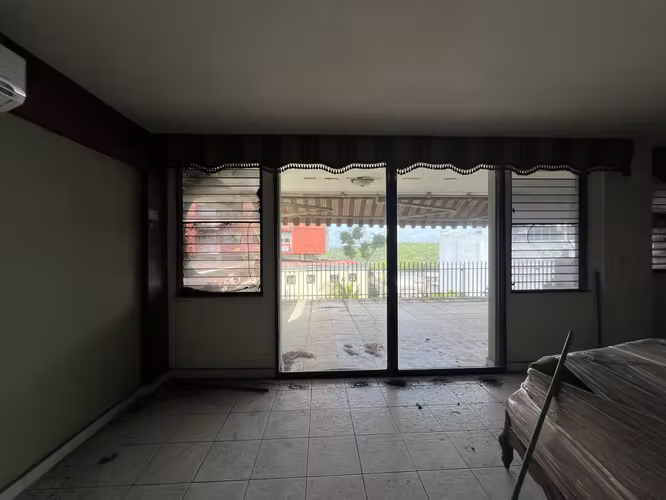 Espectacular casa de 4 niveles con amplios espacios en Villa de las Fuentes