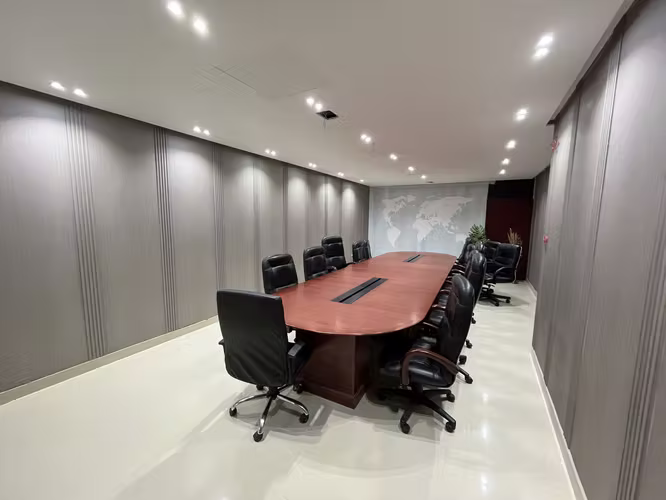 Alquiler de oficina en Ocean Business Plaza, Marbella