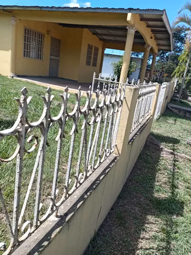 Se Vende Casa con Terreno Amplio en Aguadulce por debajo del avalúo 78,000 - Imagen 6