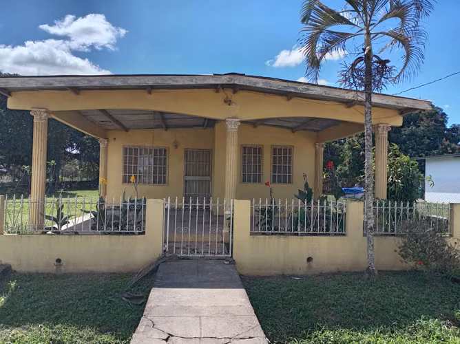 Se Vende Casa con Terreno Amplio en Aguadulce por debajo del avalúo 78,000 - Imagen 10
