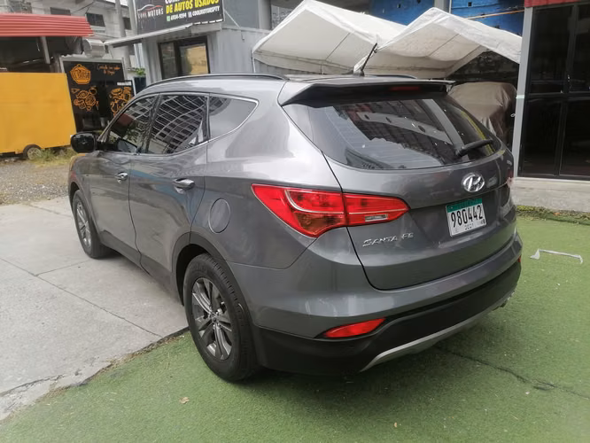 HYUNDAI SANTA FE 2013 EXCELENTES CONDICIONES - Imagen 6