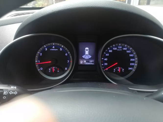 HYUNDAI SANTA FE 2013 EXCELENTES CONDICIONES - Imagen 9