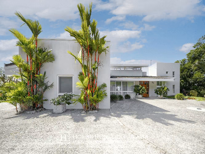 Casa de lujo de estilo europeo en Boquete, Panamá